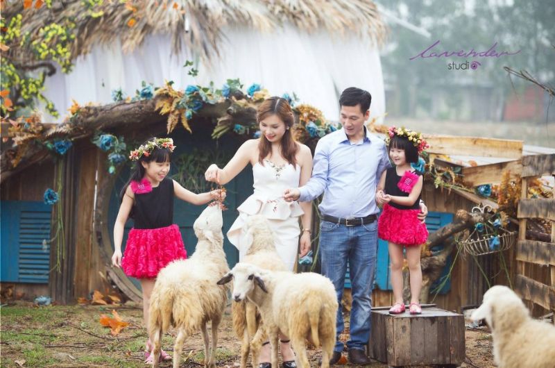 Chụp ảnh cho bé và gia đình tại Nha Trang