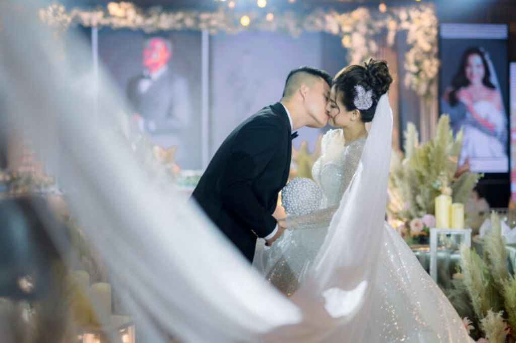 Jong A Phuong Wedding - Bạn cần quay chụp phóng sự cưới hỏi liên hệ ngay địa chỉ này